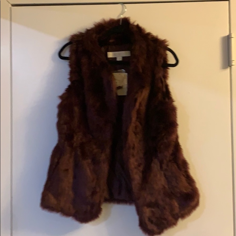 Boston Proper Faux Fur Vest - Picture 4 of 7